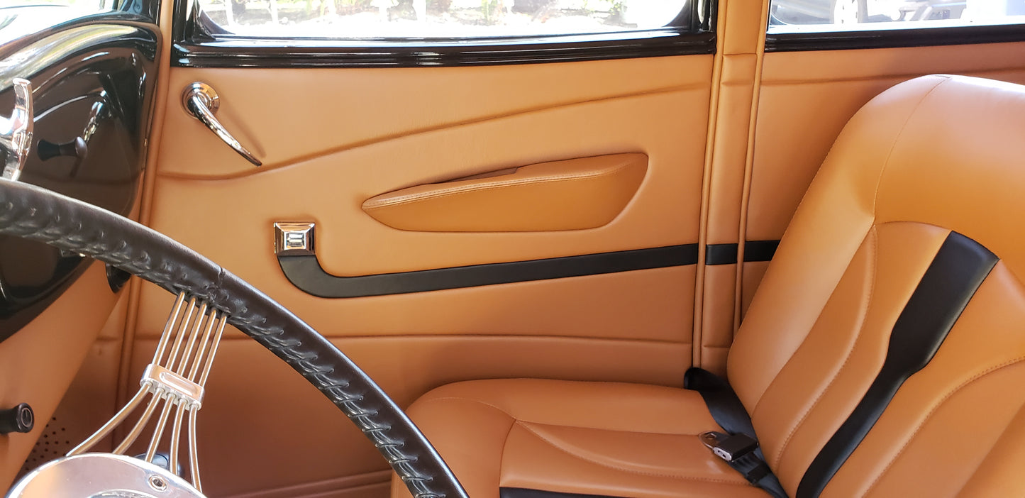 1933 Ford Sedan Flames 350 V8 700R4 SOLD