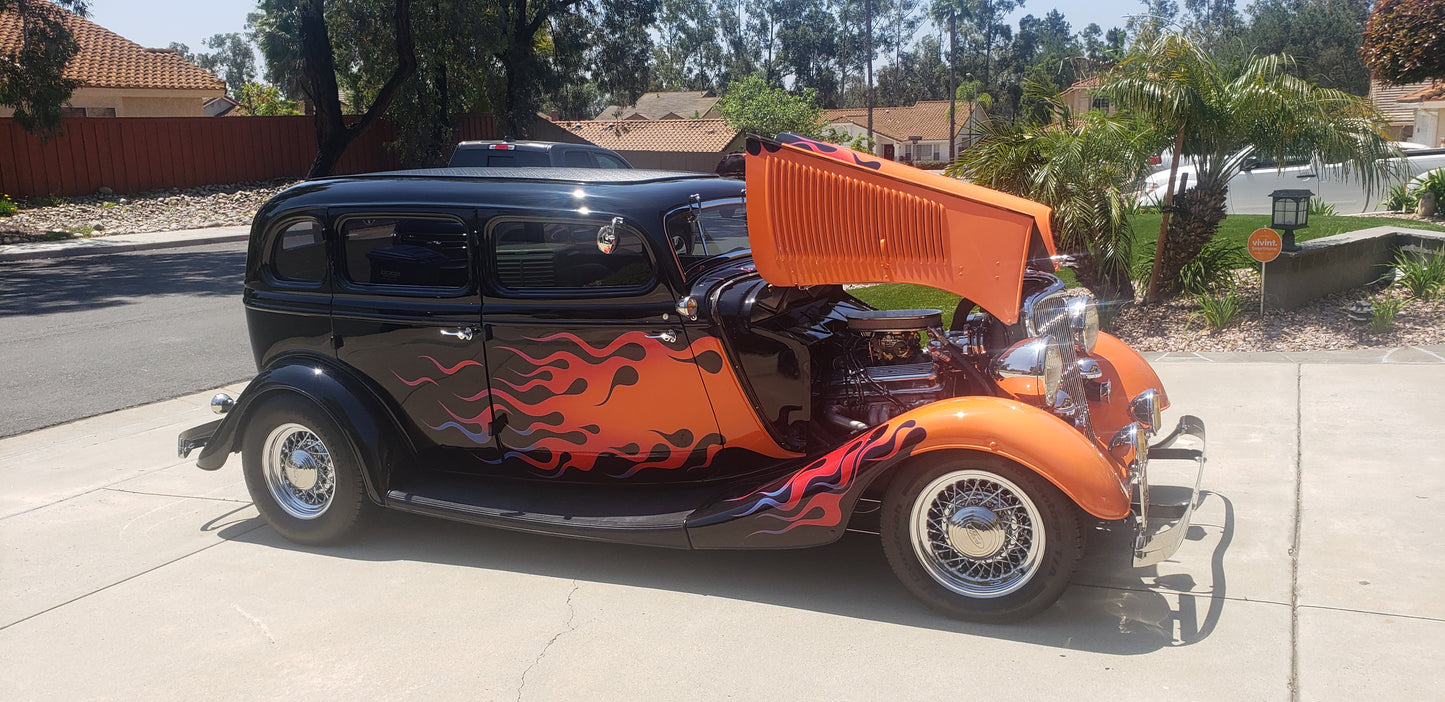 1933 Ford Sedan Flames 350 V8 700R4 SOLD