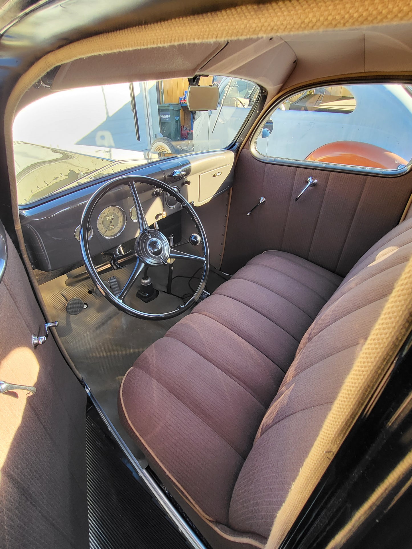 1936 Ford 5-Window Coupe Flathead V8 3 Speed Dearborn