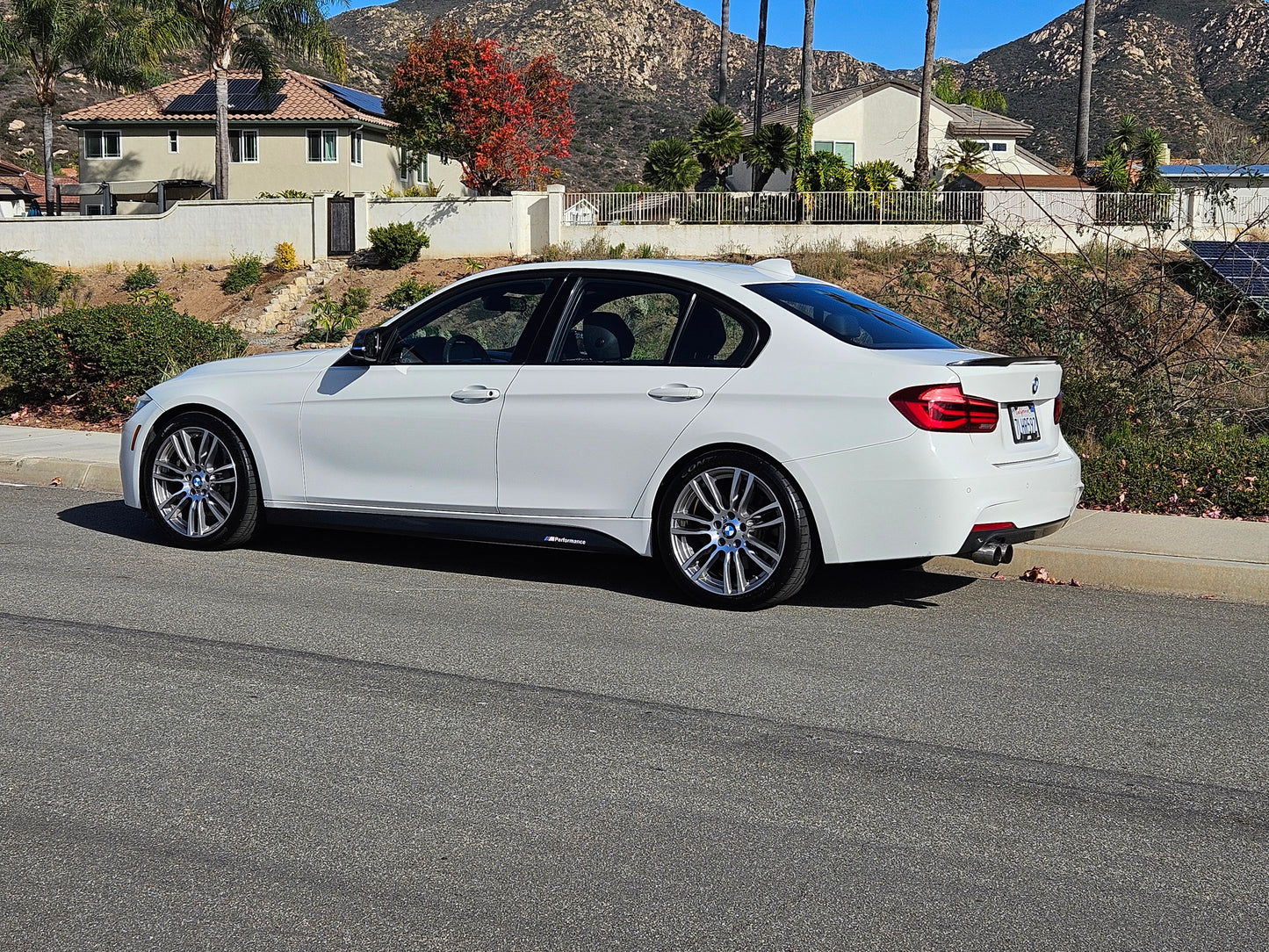 2015 BMW 328i M-Sport Sedan Staggered M3 19" wheels Heads-Up Display SOLD