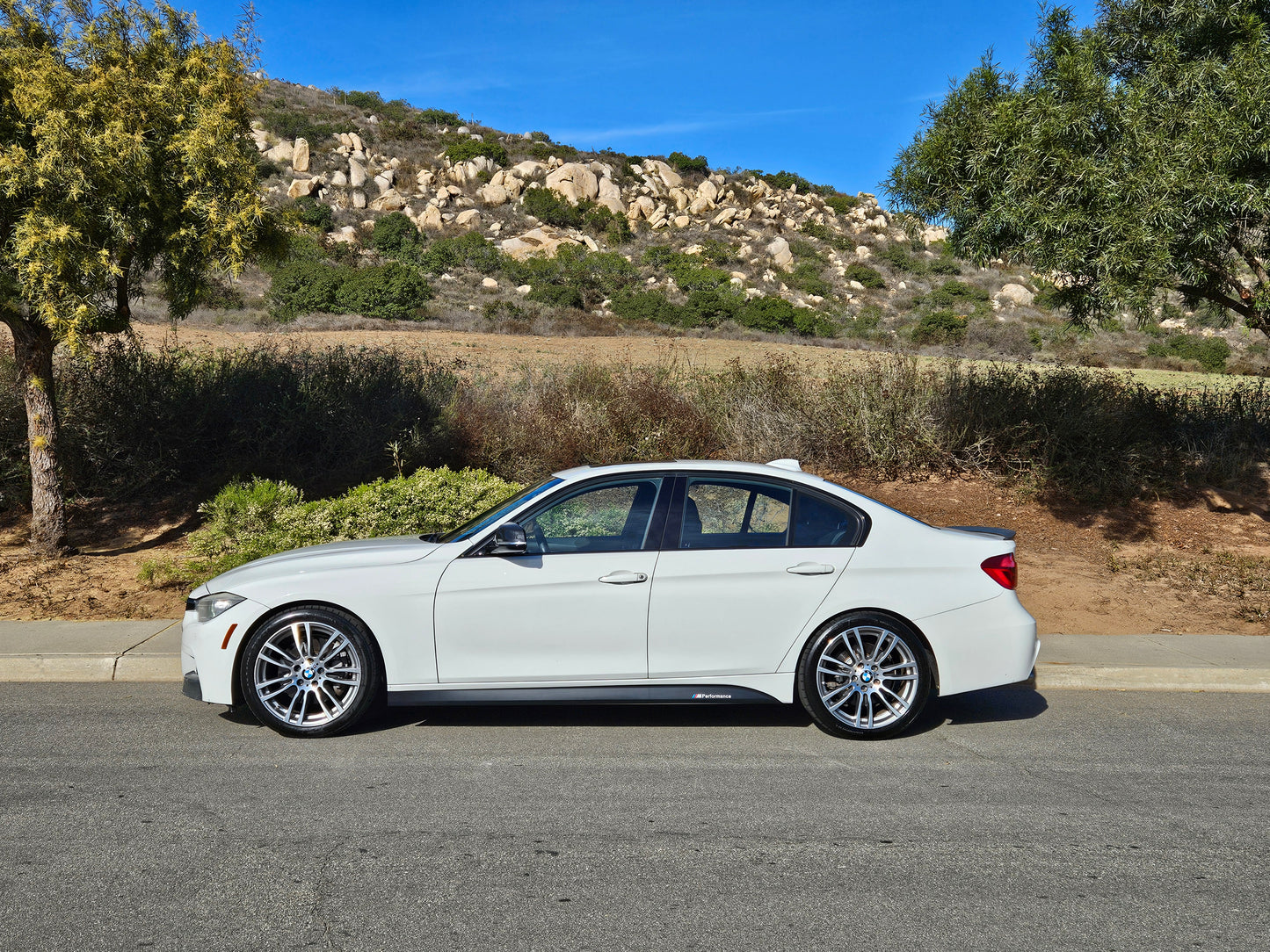 2015 BMW 328i M-Sport Sedan Staggered M3 19" wheels Heads-Up Display SOLD