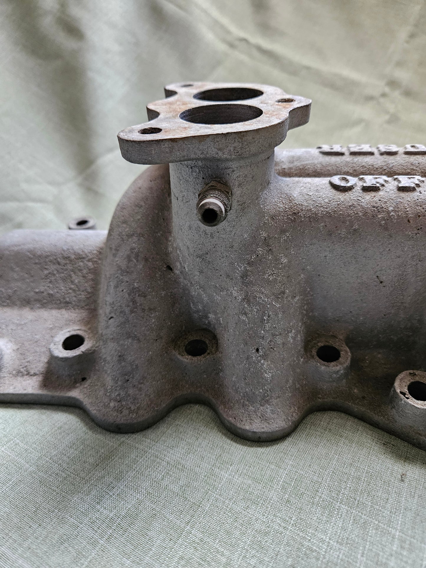 1939-1948 Ford Mercury Flathead Offenhauser Offy 1073 2x2 Dual Carb Intake Used