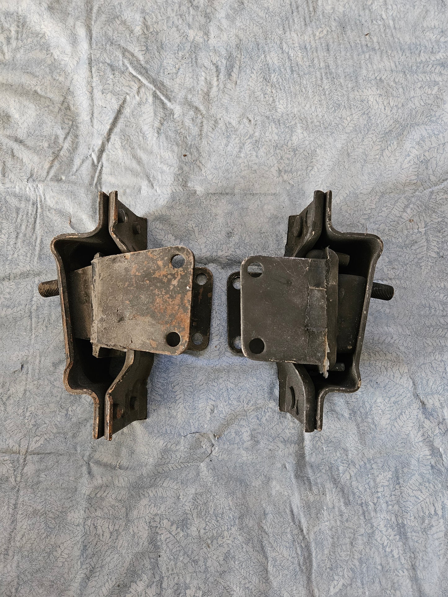 1964-1978 Cadillac Calais DeVille Eldorado Fleetwood 2296 Engine Mounts Pair NEW