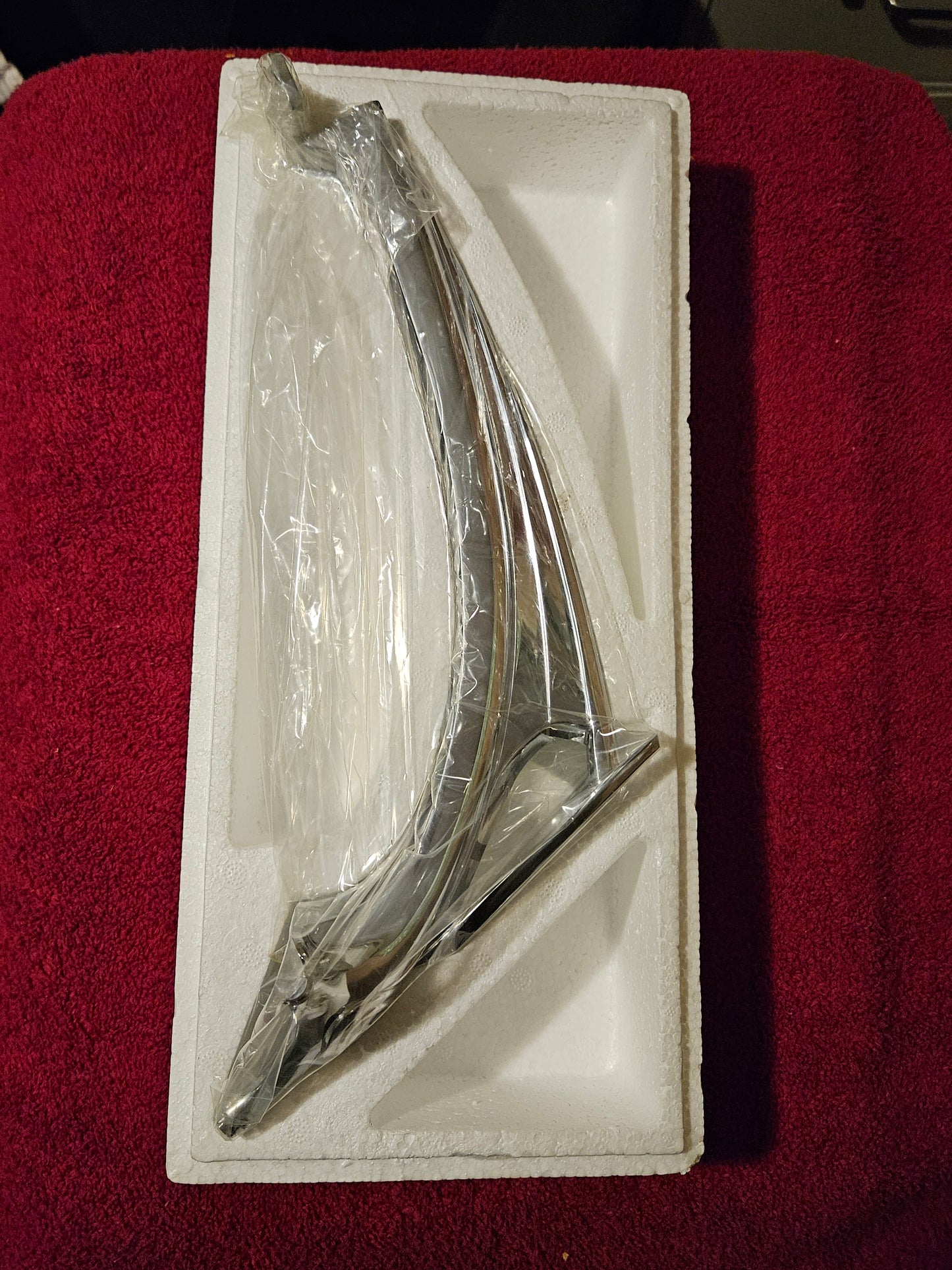 1936 Ford 68-8215 48-8212 Chrome V8 Grille Shell Ornament & Blue Emblem NEW