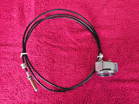 Complete Stewart Warner gauge with 72 inch capillary line coiled and brass sensing bulb