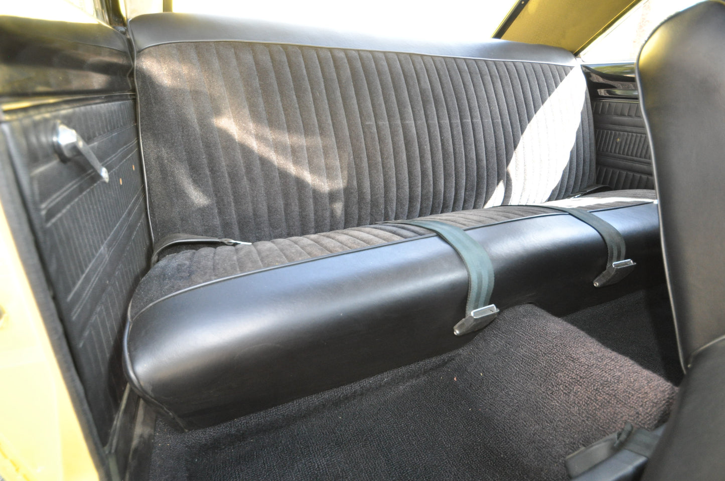 1970 Dodge Dart Swinger 340 V8 4 Speed SOLD