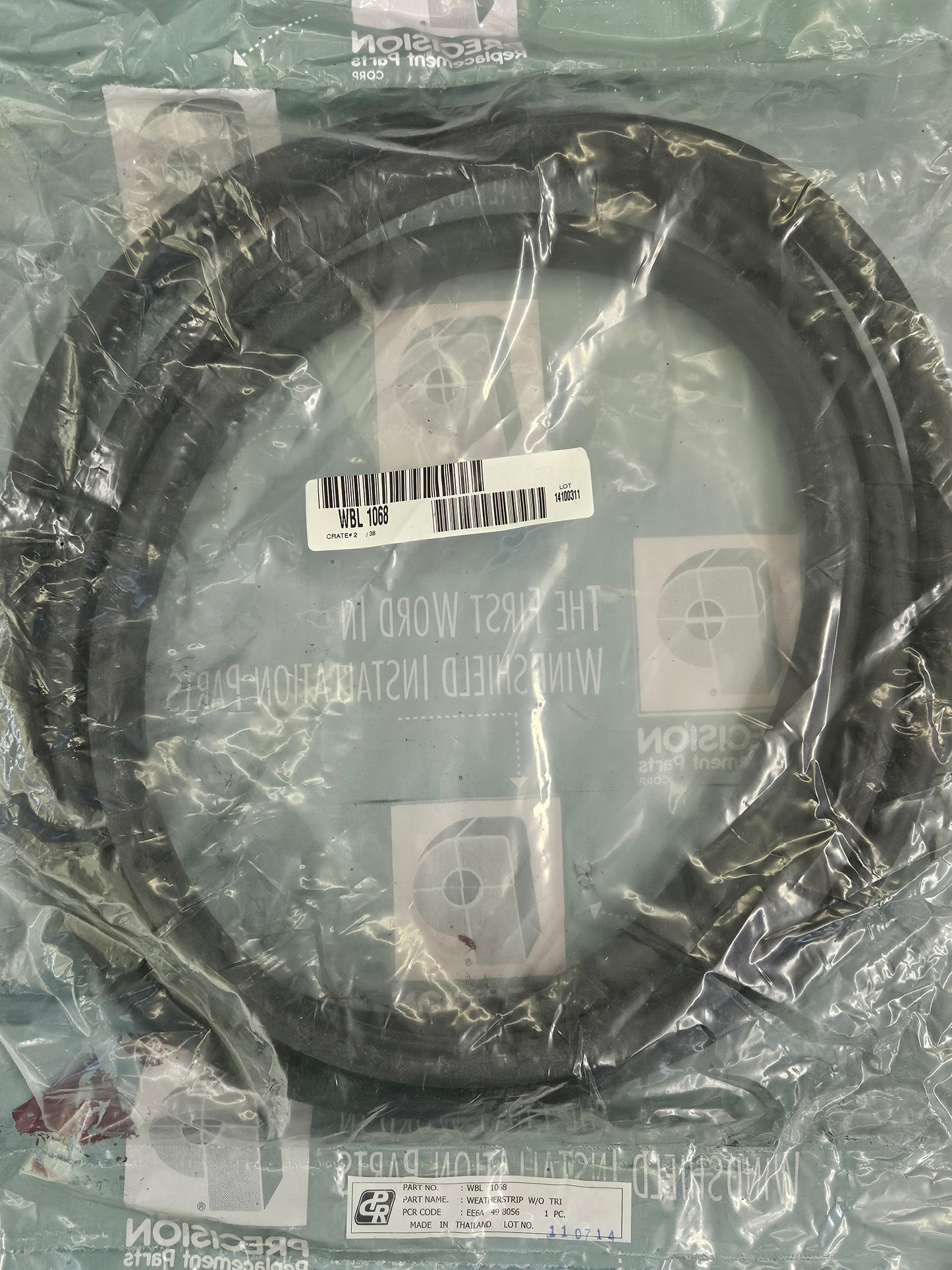 1948-1952 Ford 7C-81103116-A Windshield Seal no groove for Chrome NEW