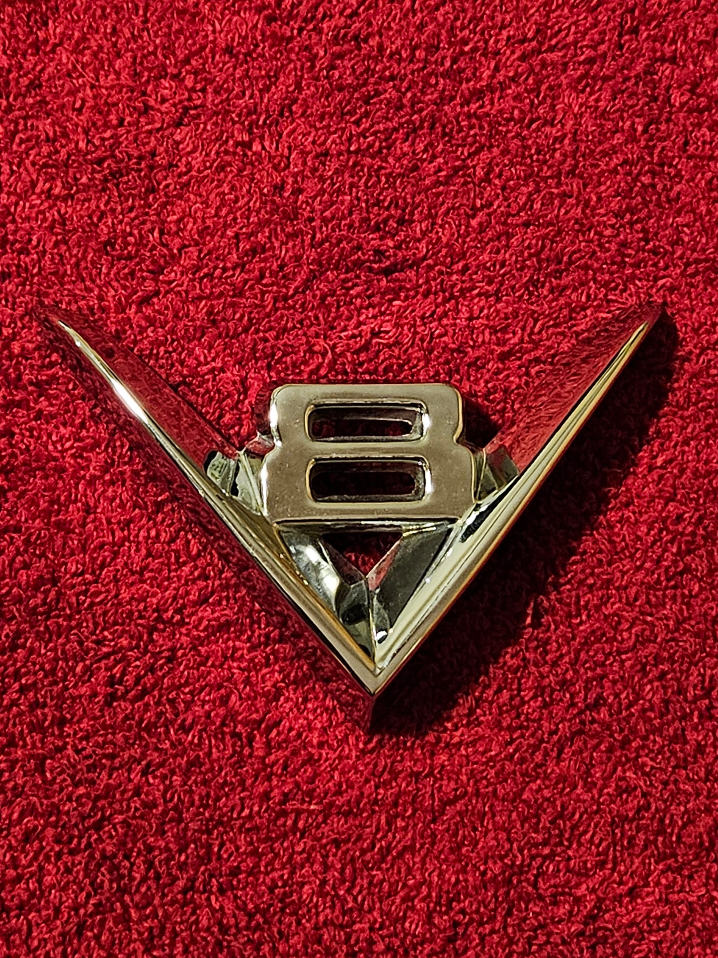 1951 Ford 1RC-8259-A F-1 F-2 F-3 V8 Grille Emblem NEW