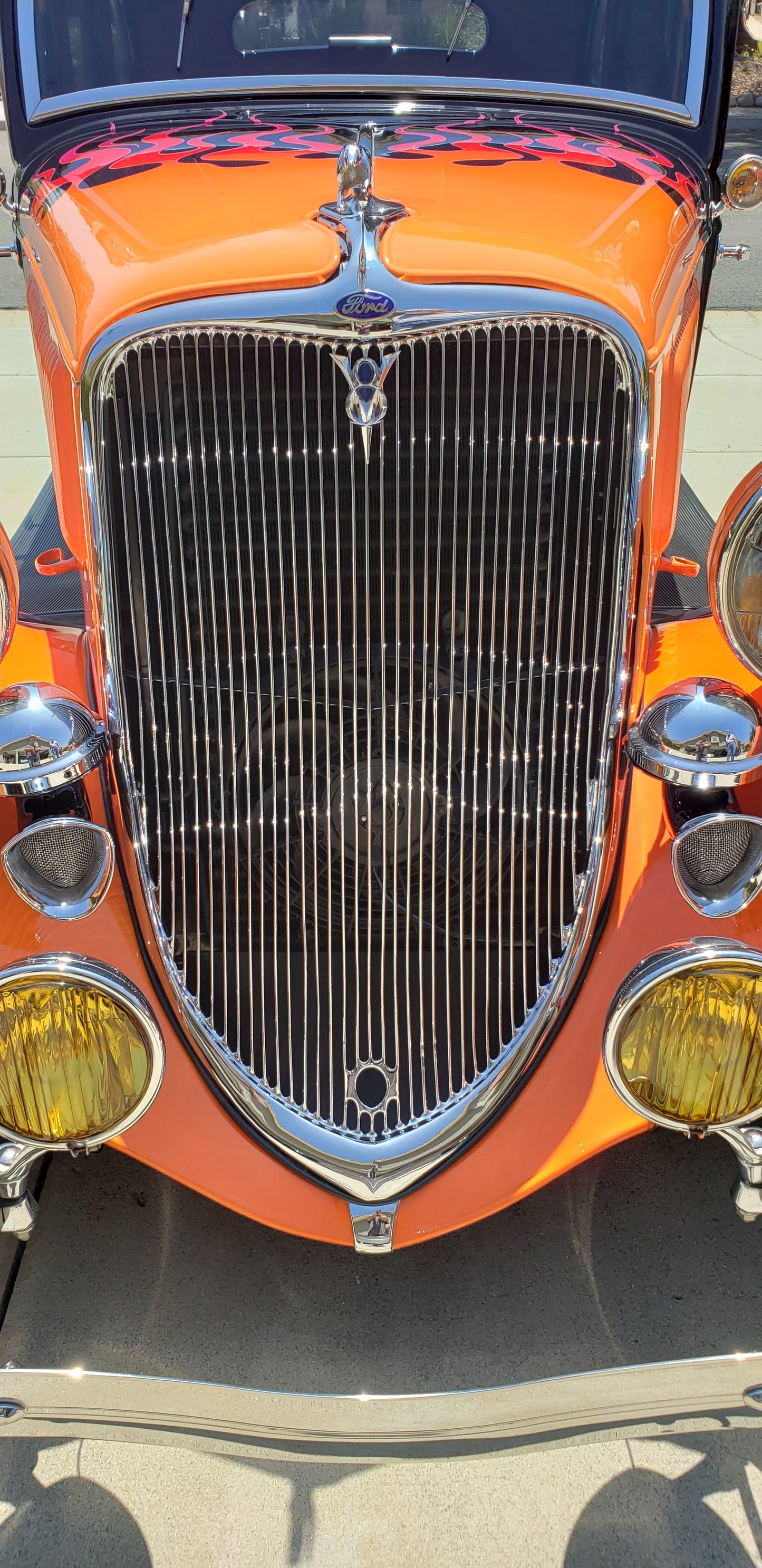 1933 Ford Sedan Flames 350 V8 700R4 SOLD