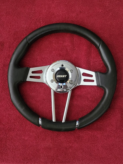 Grant Club Sport Signature Series 457 Steering Wheel 13 3/4 - 4" Dish Used