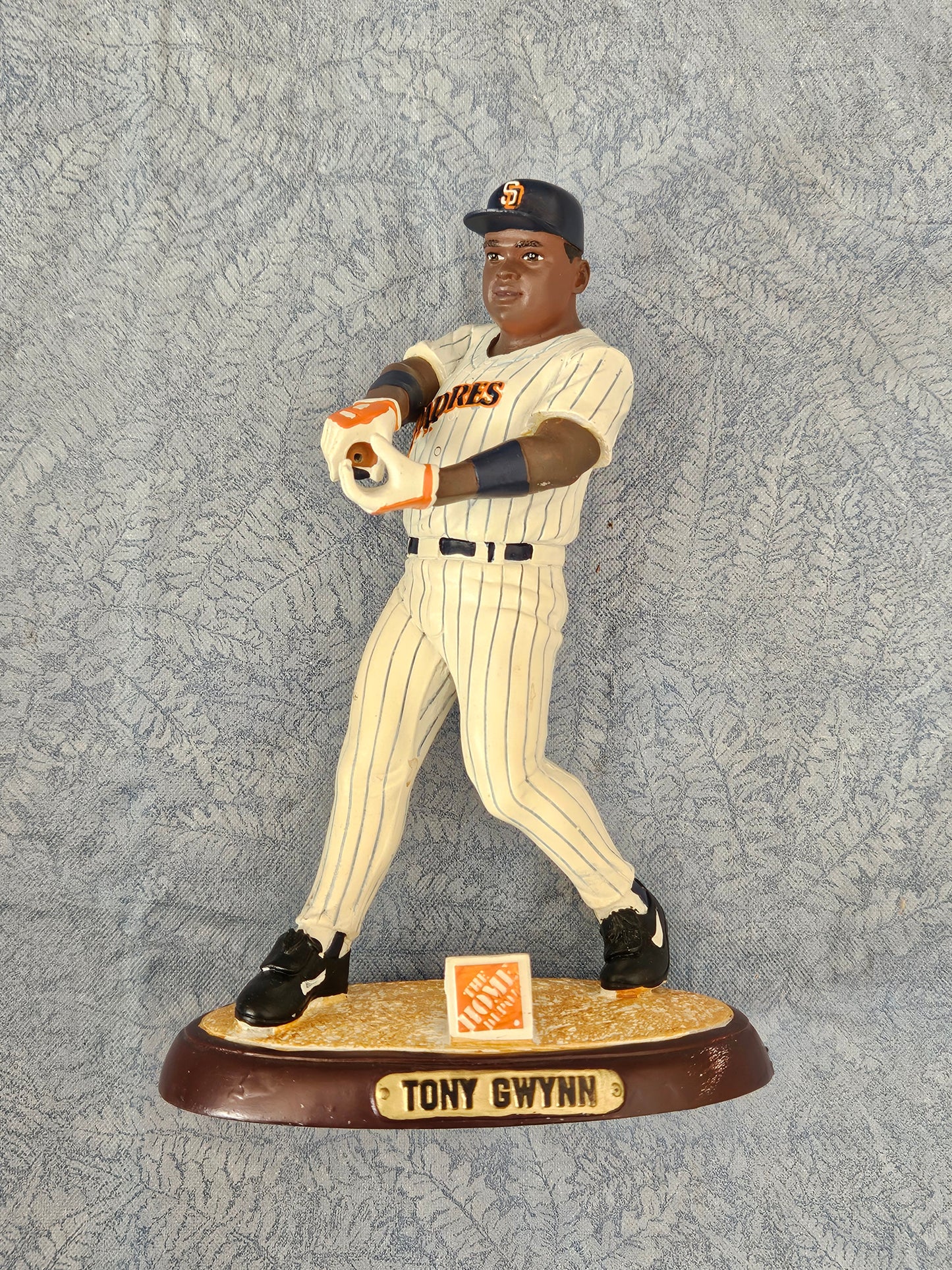 Tony Gwynn 2004 San Diego Padres Commemorative Figurine Limited 42146/46000 New