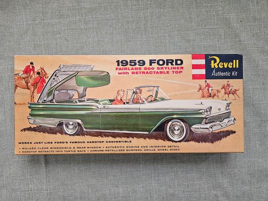 1959 Ford Fairlane 500 Skyliner Retractable Top Revell H-1227:149 1:25