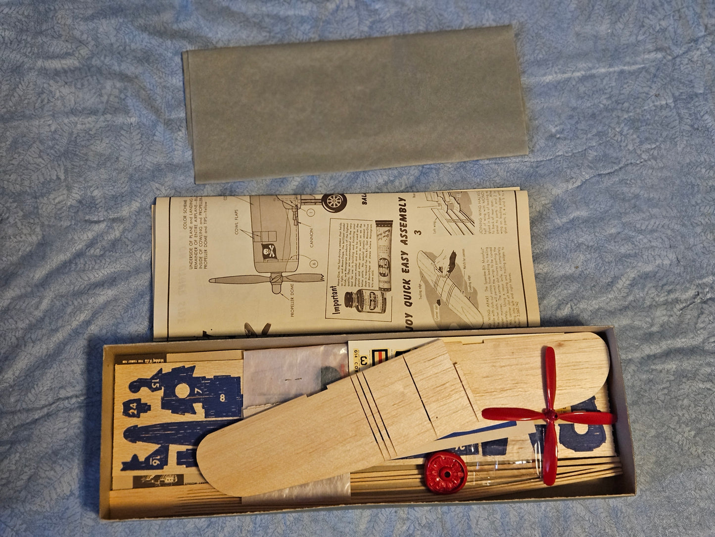 Monogram Speedee Bilt Vought F4U-5 Corsair Balsa Wood & Plastic Kit