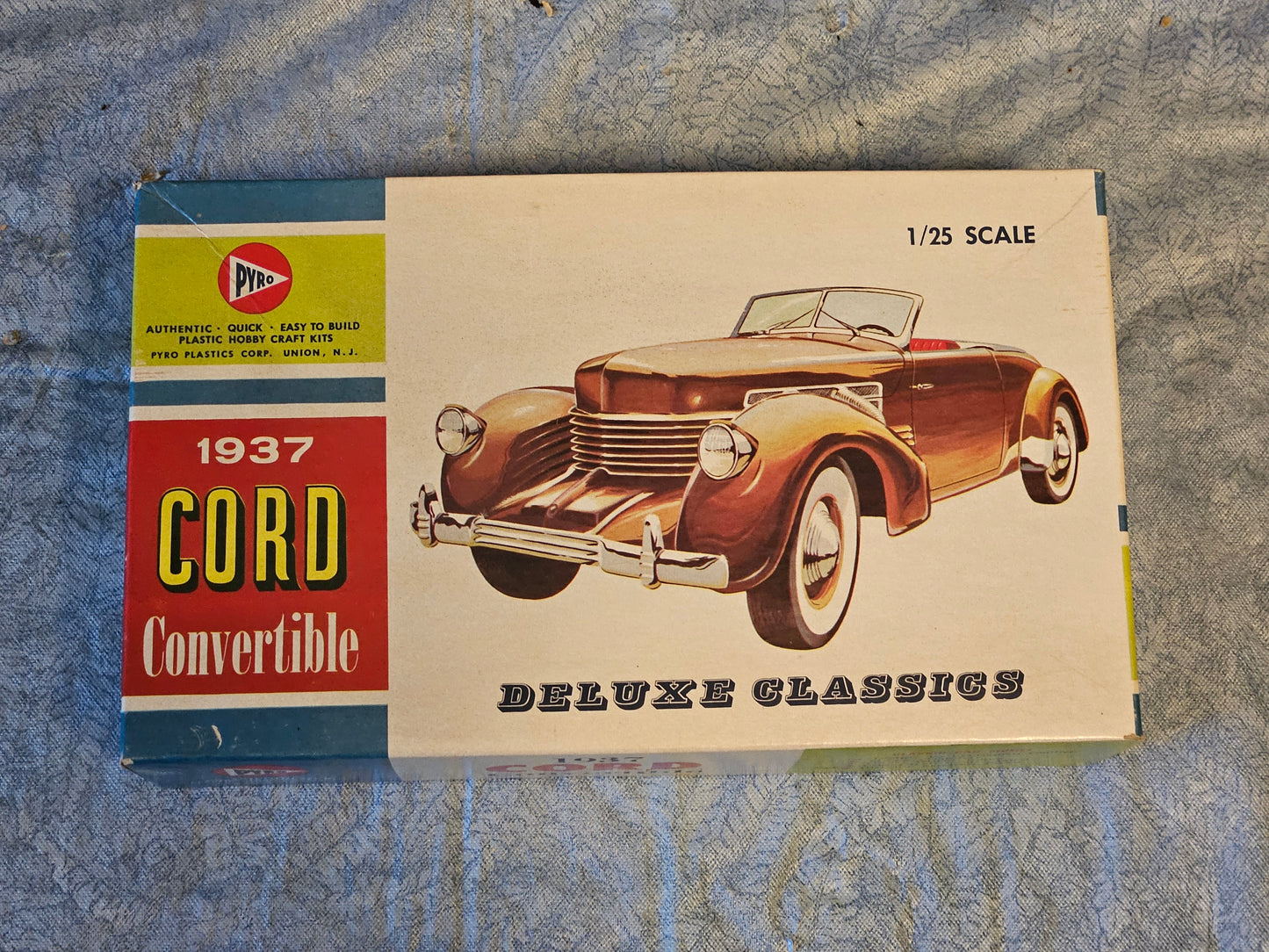 1937 Cord Convertible Vintage PYRO #332-989 #4 1:25 Model Kit Open Box Painted