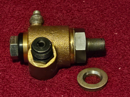 1932-1948 Ford Flathead V8 Stewart Warner 674L Tachometer Crank Drive Unit NEW