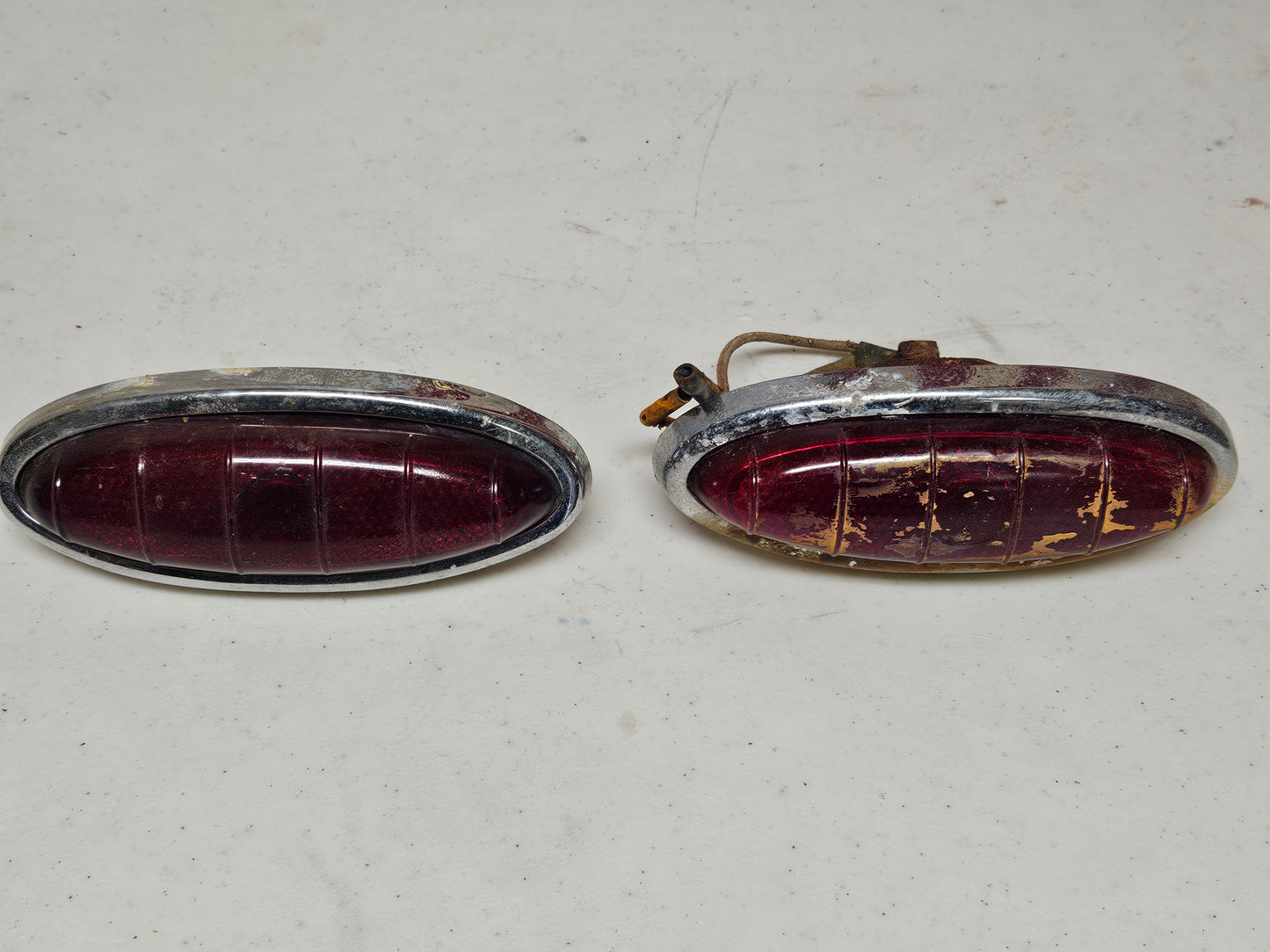 1949-1950 Ford 8A-13404-A Tail Lights Pair Original