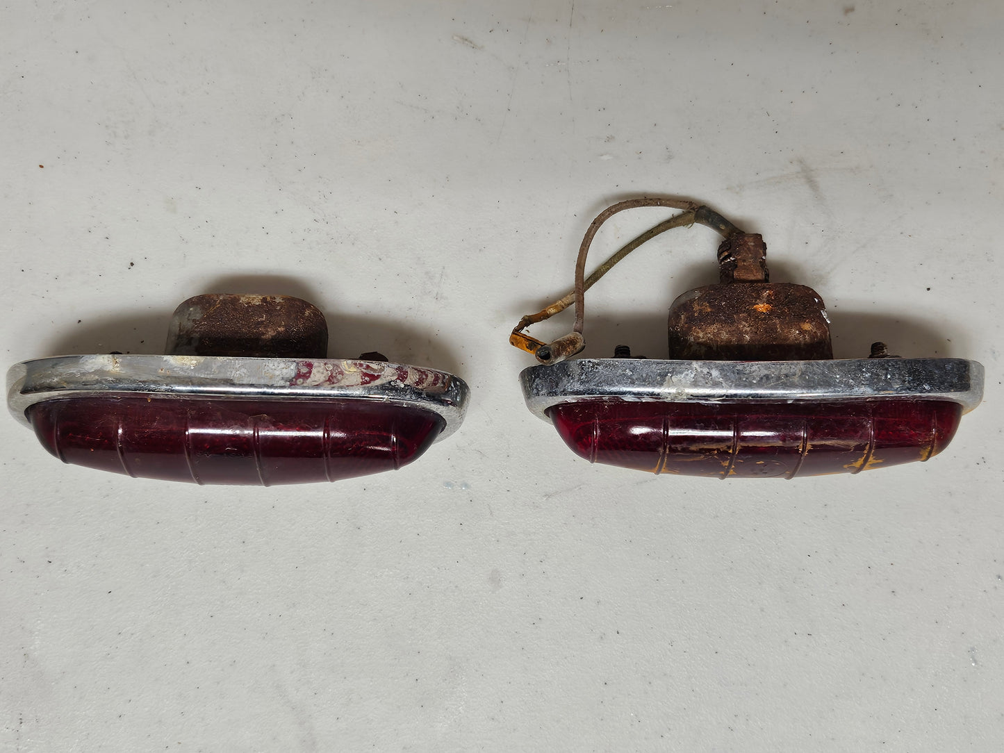 1949-1950 Ford 8A-13404-A Tail Lights Pair Original