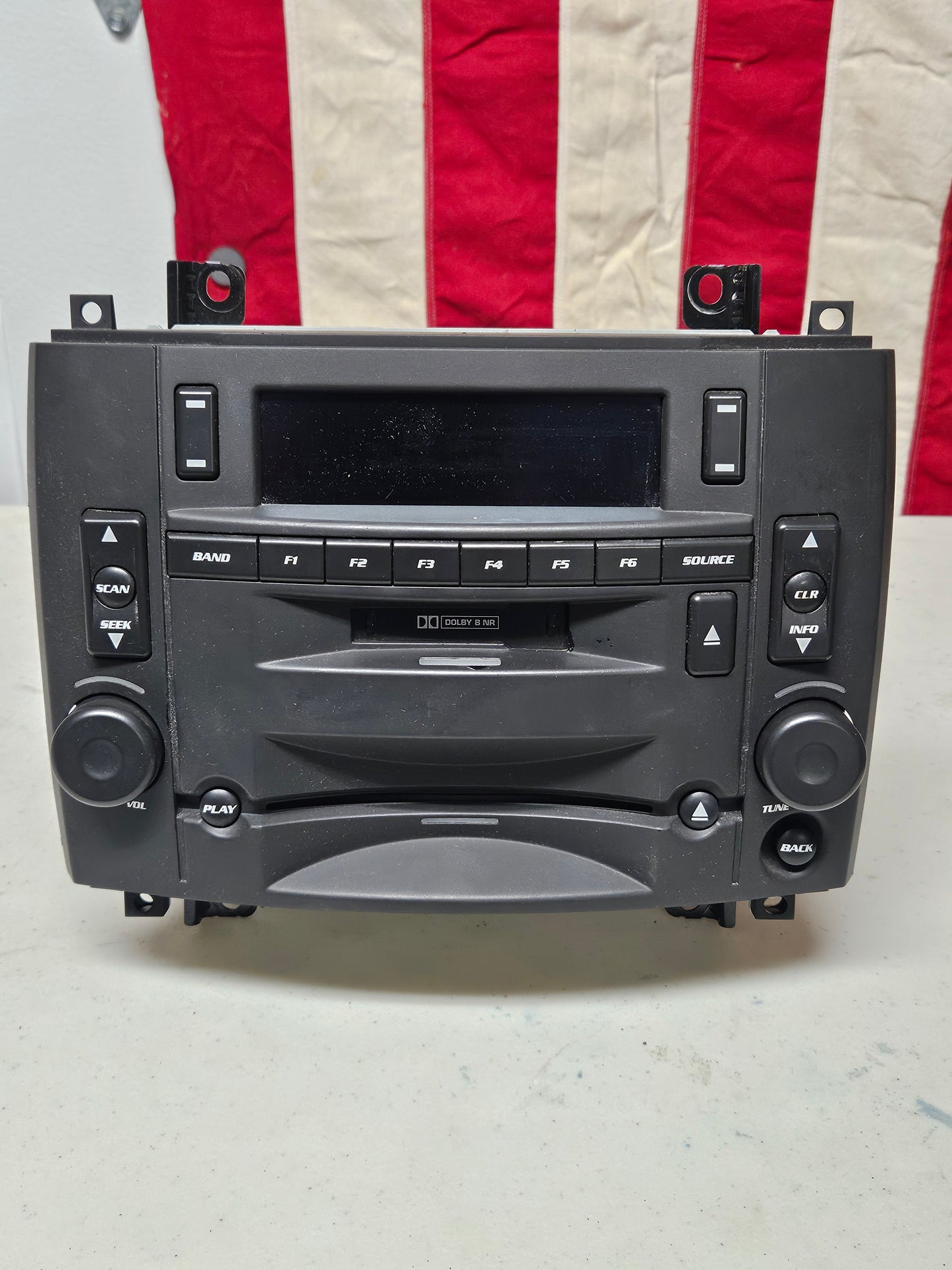 2003-2006 Cadillac AM FM Cassette CD Player Receiver OEM GM 25753338 USED