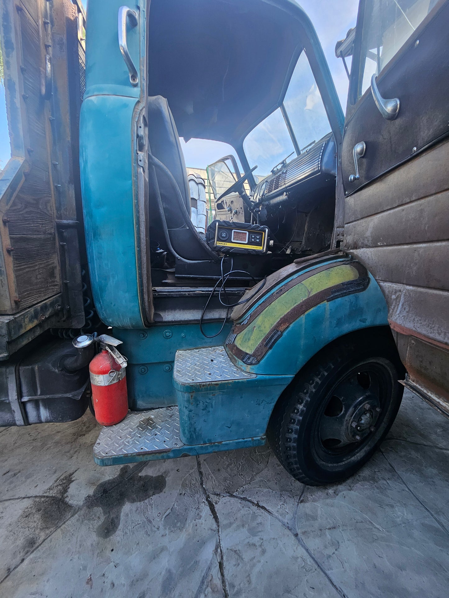 1948 Chevrolet Loadmaster COE Cabover – Classic Tilt-Bed Hauler SOLD