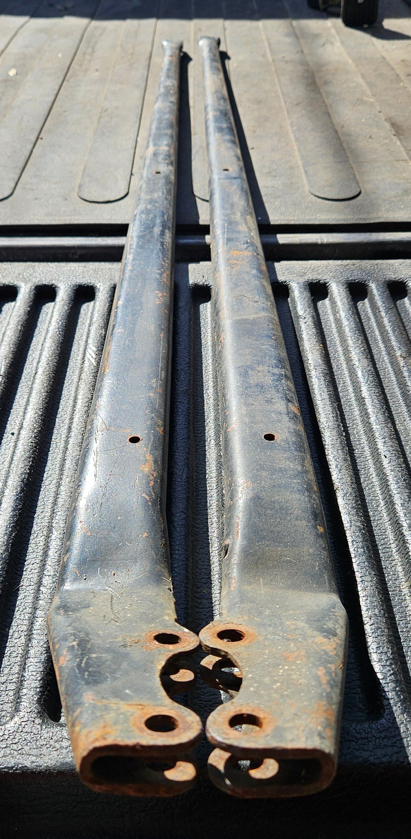 1932-1934 Ford 18-4750/18-4751 Rear Radius Rods Trailing Arms Pair Used