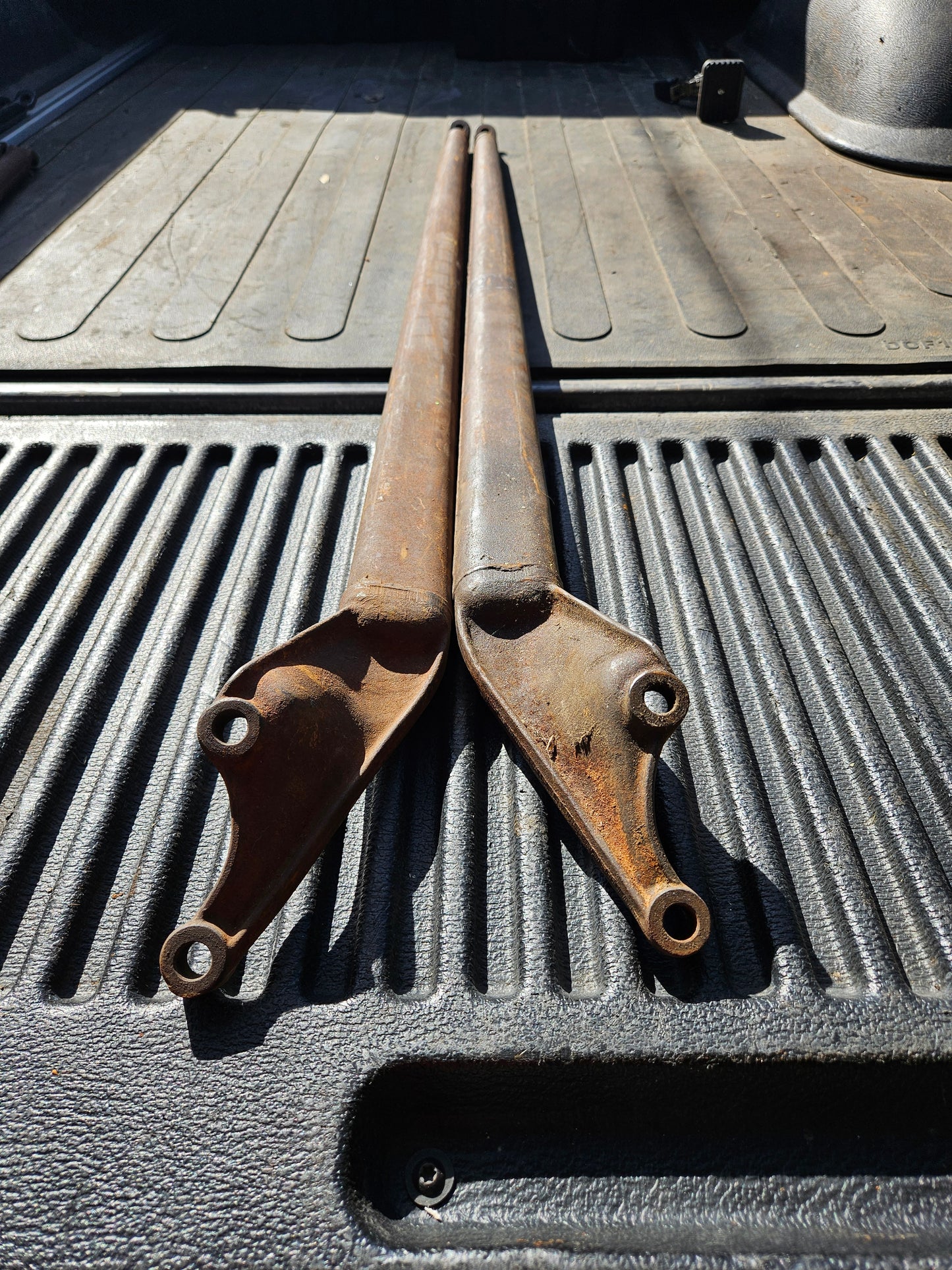 1942-48 Ford 21A-4750/21A-4751 Rear Radius Rods Trailing Arms Pair Used