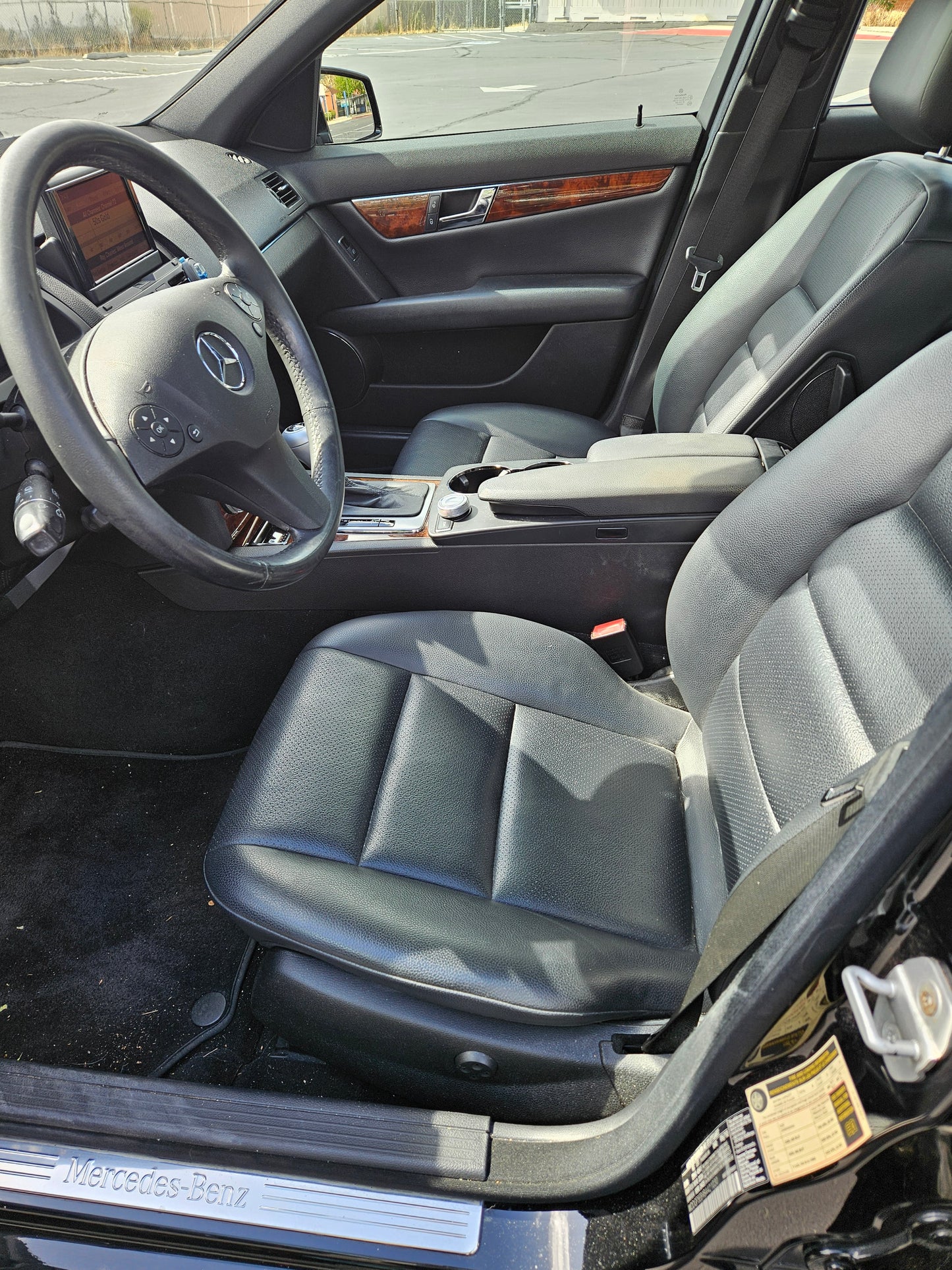 2011 Mercedes-Benz C300 Sport – Sporty RWD Luxury SOLD