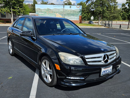 2011 Mercedes-Benz C300 Sport – Sporty RWD Luxury SOLD
