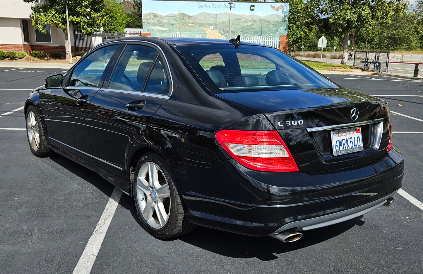 2011 Mercedes-Benz C300 Sport – Sporty RWD Luxury SOLD