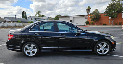 2011 Mercedes-Benz C300 Sport – Sporty RWD Luxury SOLD