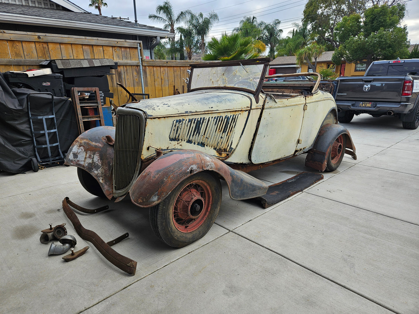 1934 Ford Roadster Project – All Steel, Rumble Seat, 8BA Flathead, CA Title!