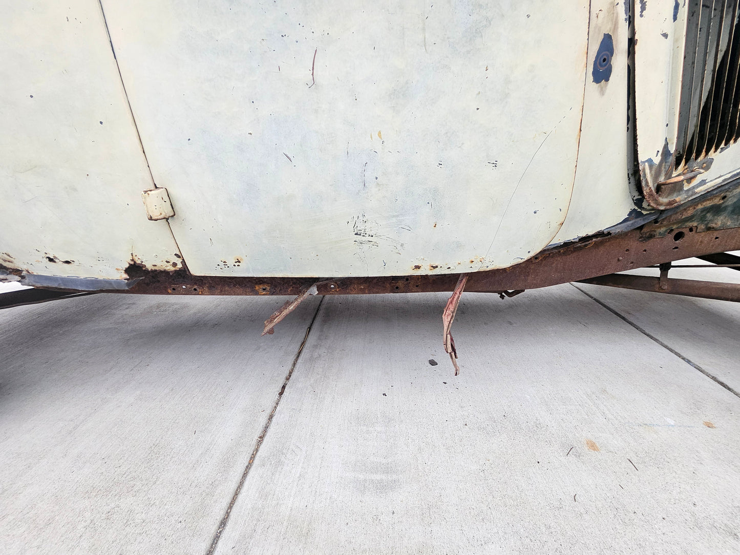 1934 Ford Roadster Project – All Steel, Rumble Seat, 8BA Flathead, CA Title!