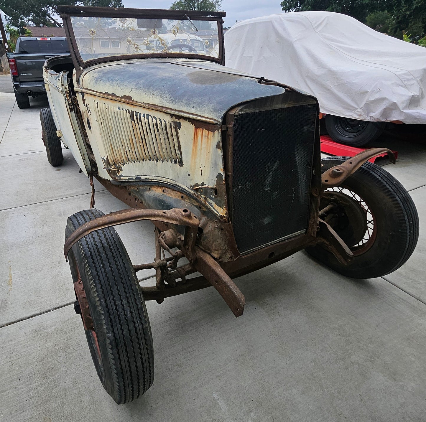 1934 Ford Roadster Project – All Steel, Rumble Seat, 8BA Flathead, CA Title!