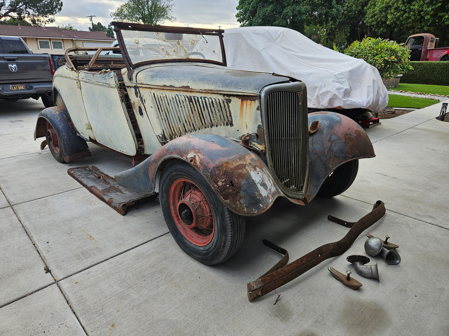 1934 Ford Roadster Project – All Steel, Rumble Seat, 8BA Flathead, CA Title!