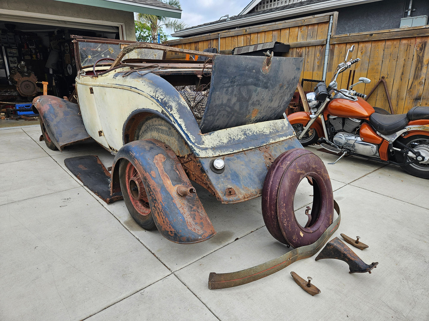 1934 Ford Roadster Project – All Steel, Rumble Seat, 8BA Flathead, CA Title!