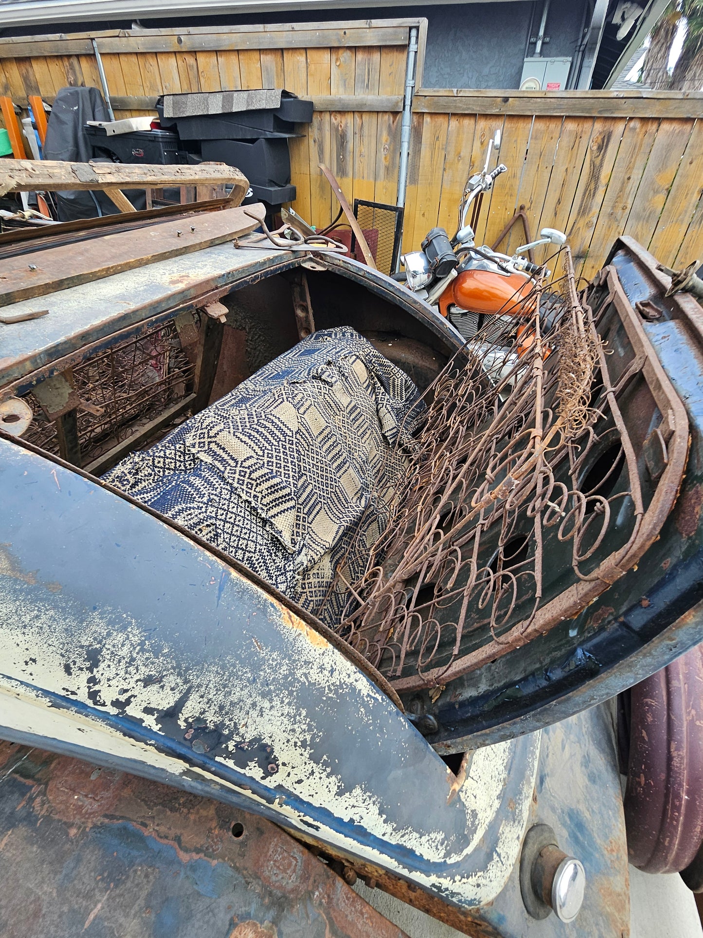 1934 Ford Roadster Project – All Steel, Rumble Seat, 8BA Flathead, CA Title!