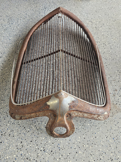 1933 Ford Passenger Car Grille Shell & Insert — Original Steel, Hot Rod Project