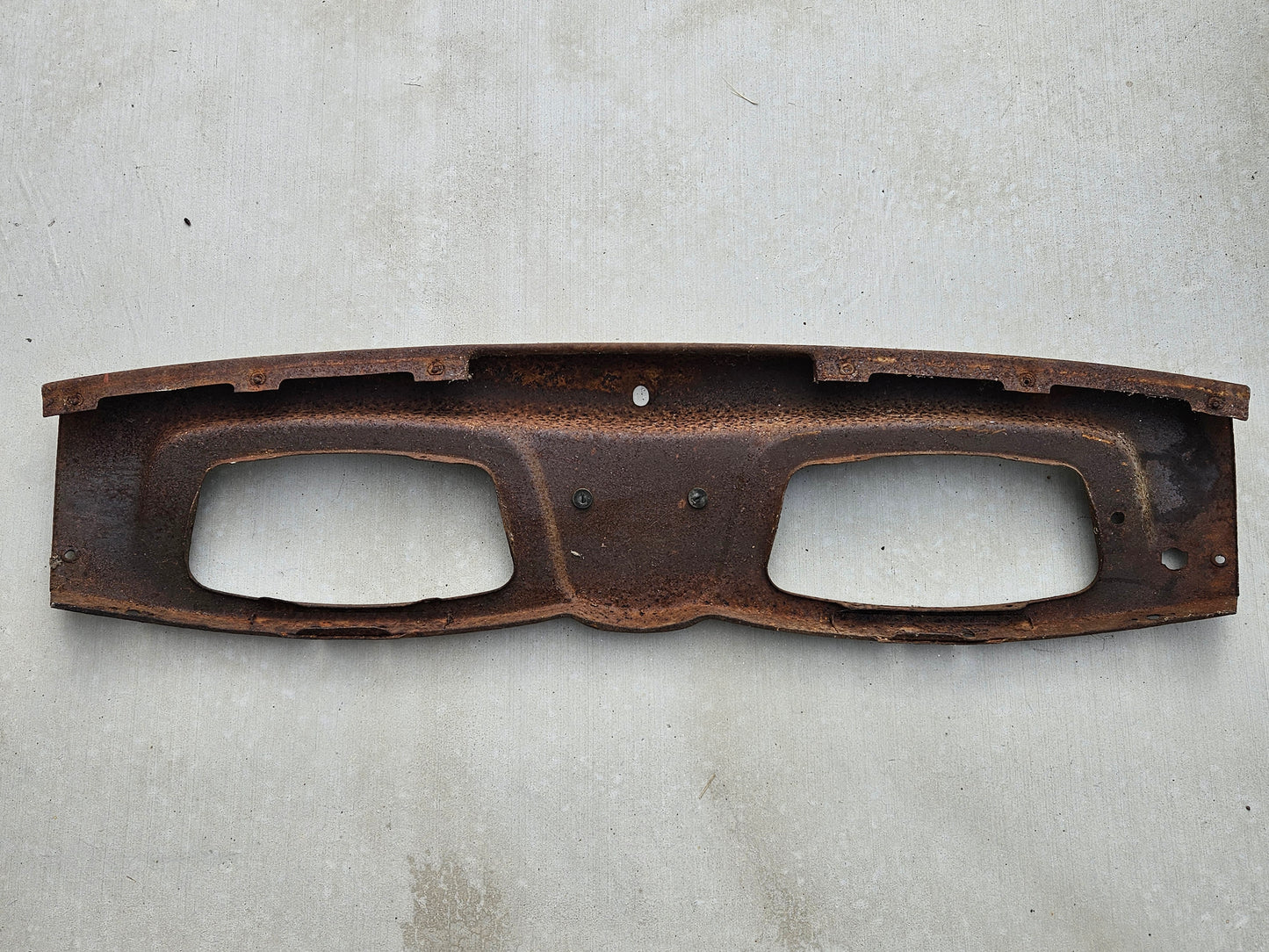 1933 Ford Closed Car Dash OEM Steel 40-302 No Extra Holes Coupe Tudor