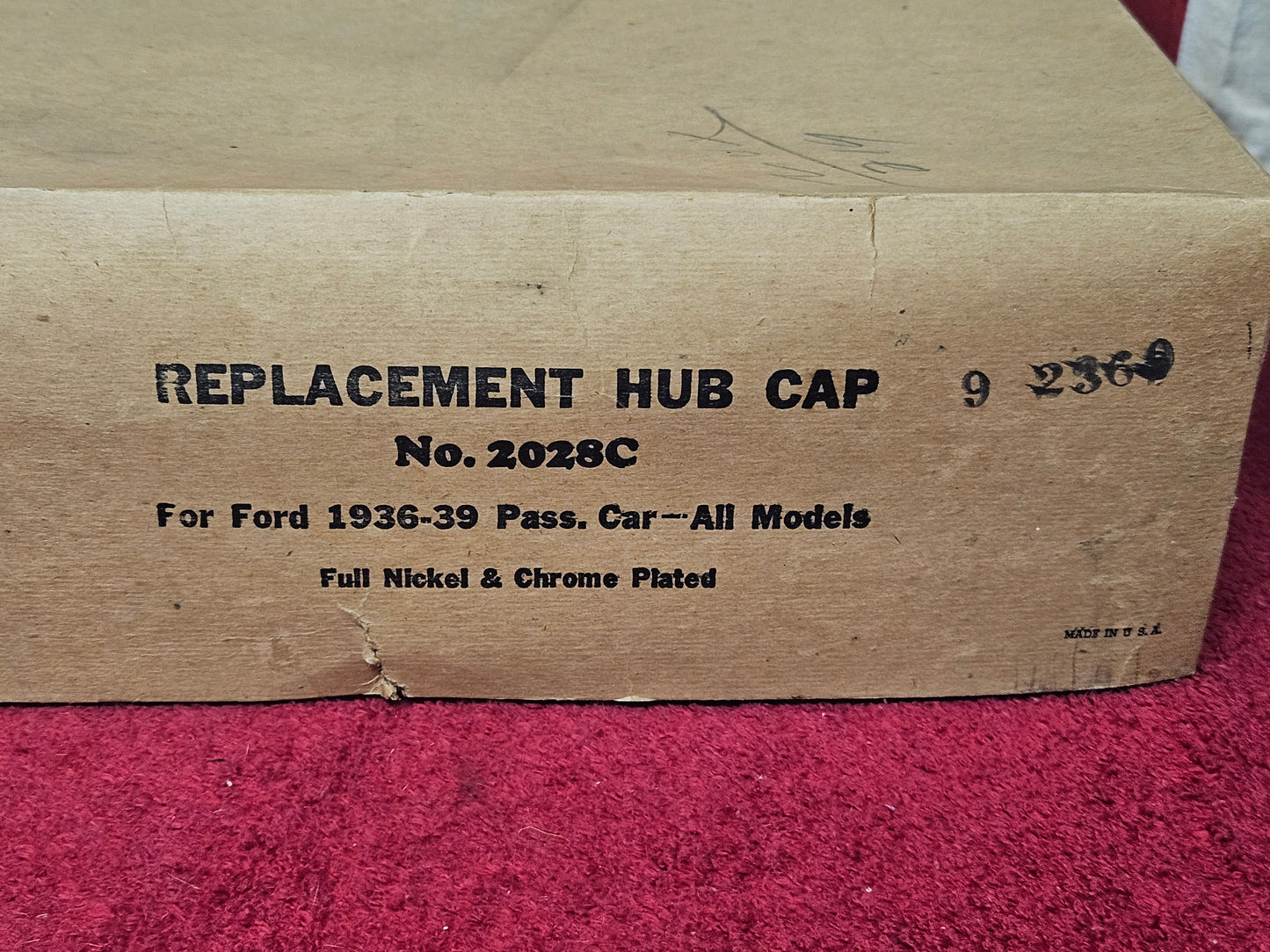 Original box printed Replacement Hub Cap No. 2028C For Ford 1936-39 Passenger Car All Models