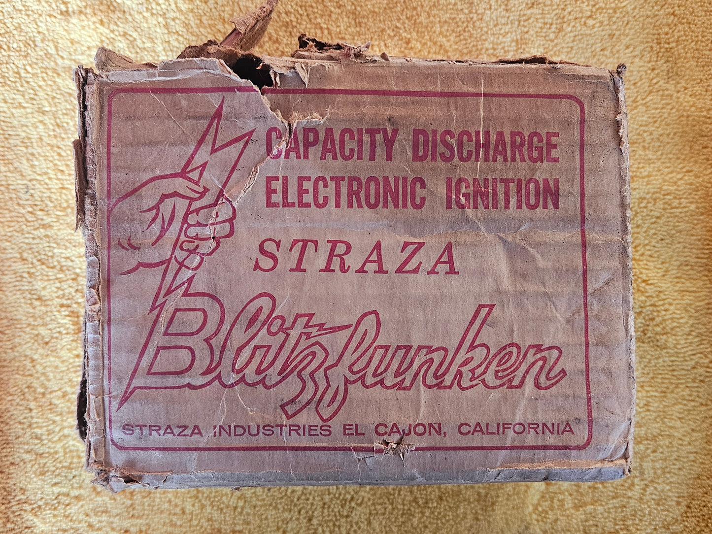 Straza Blitzfunken box showing edge wear and torn corner