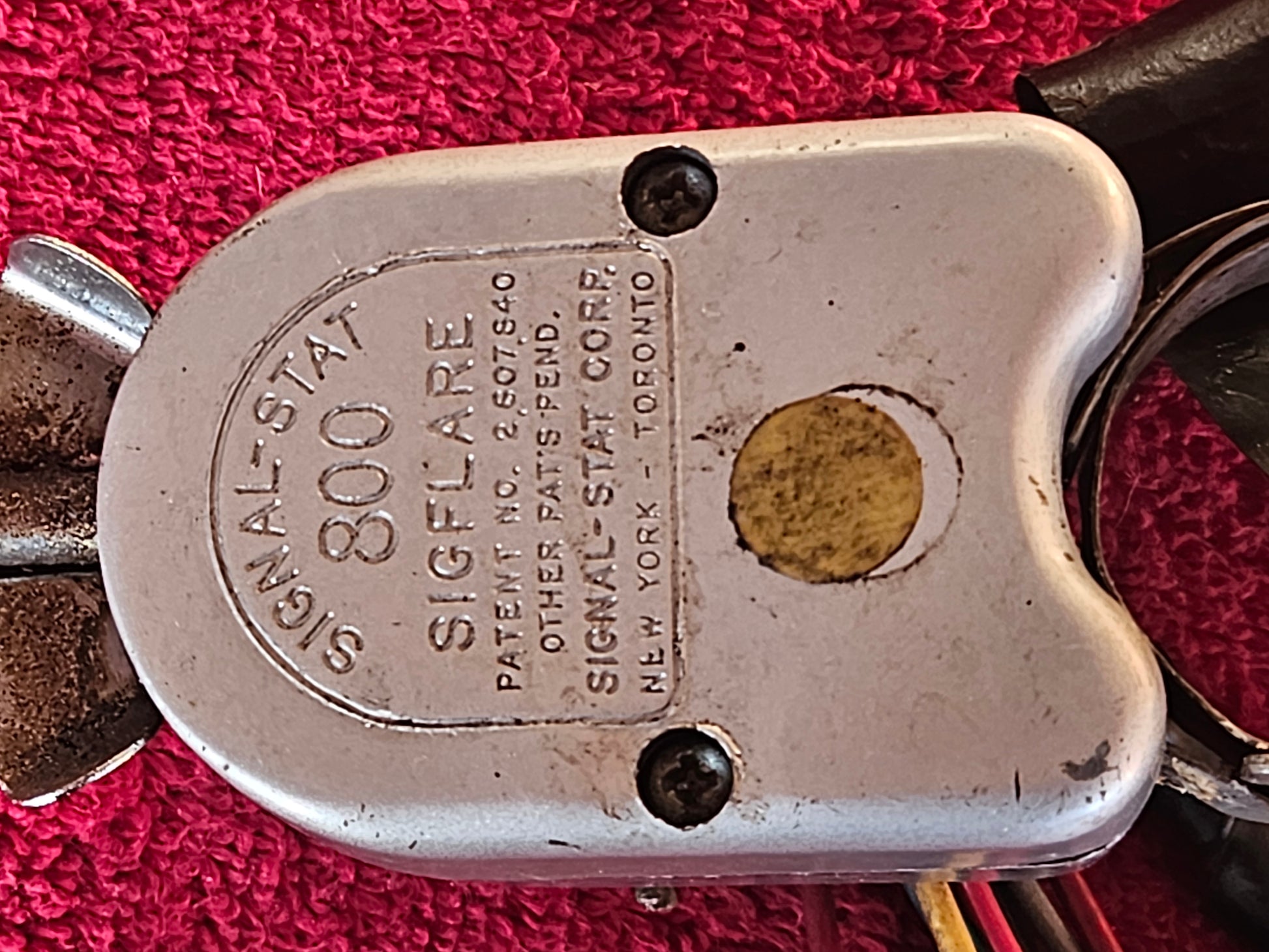 Signal-Stat 800 Sigflare housing embossed Patent No 2507940, Signal-Stat Corp New York Toronto