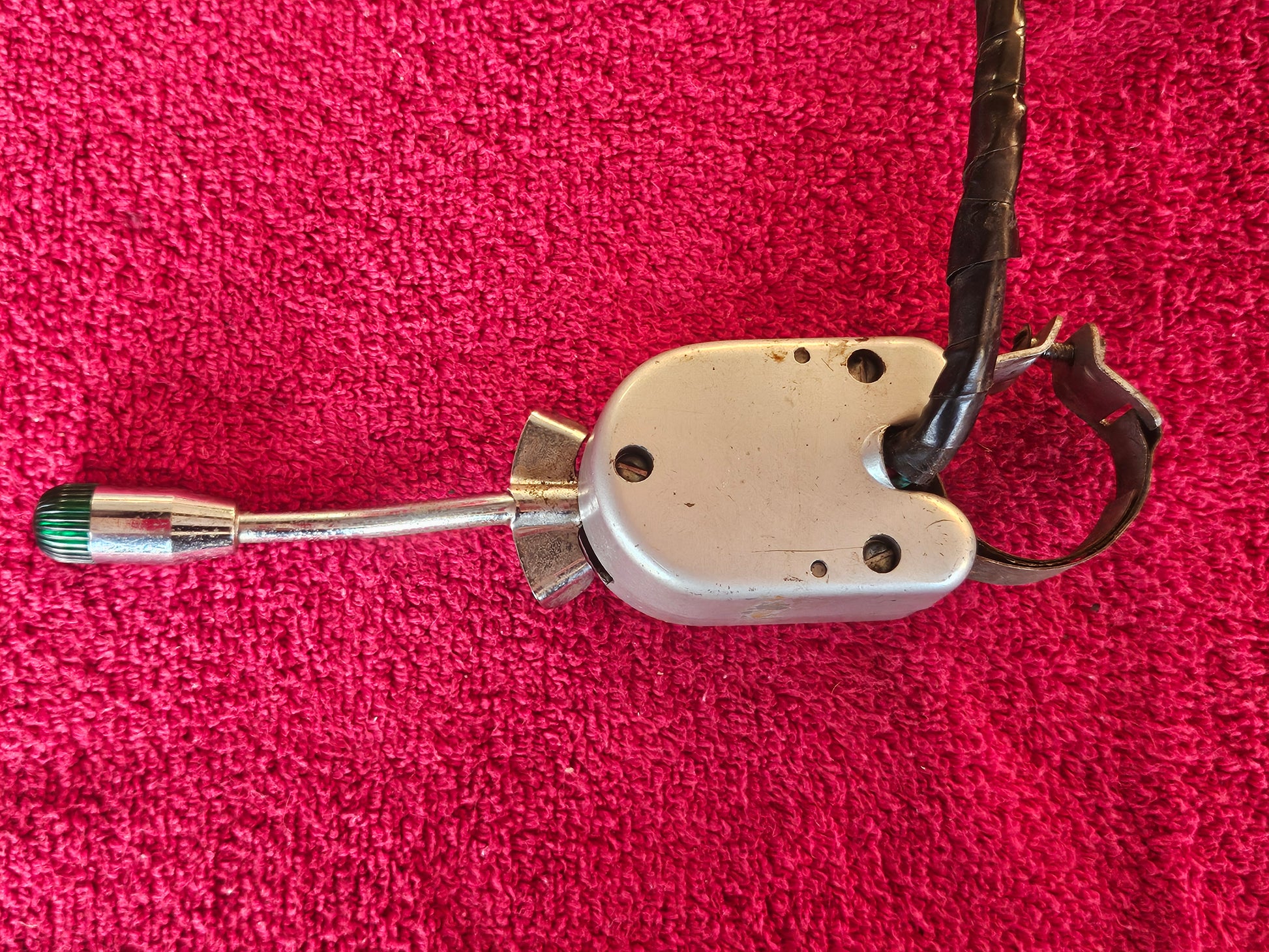 Reverse of Signal-Stat 800 switch showing column clamp and chromed lever with green jewel