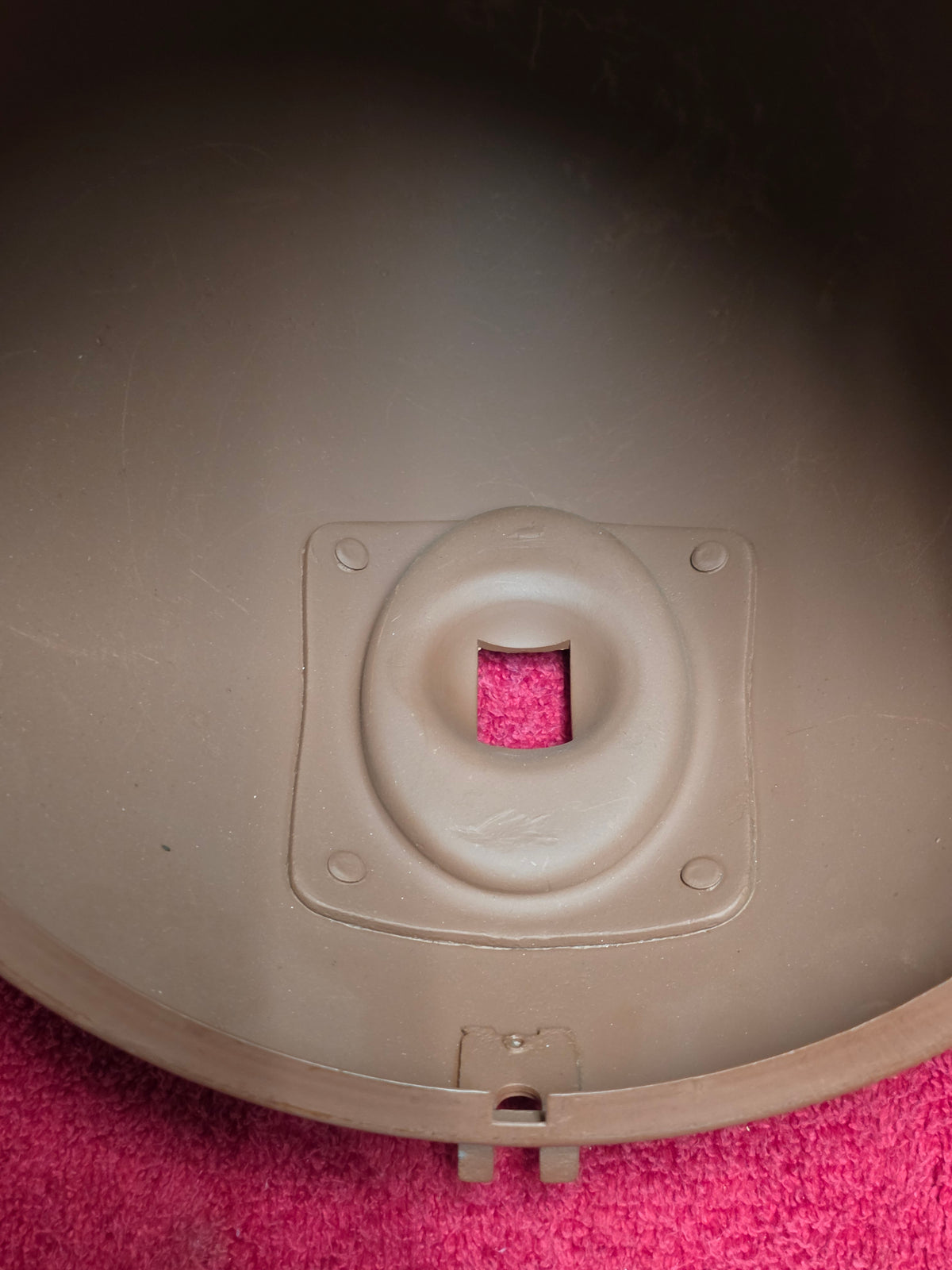Shell interior and socket plate