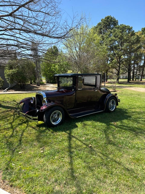1926 Dodge coupe hot rod front three quarter, Sangria maroon