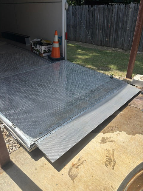 2007 Wells Cargo 22FT Widebody Enclosed Cargo Trailer – Fully Loaded, E-Track