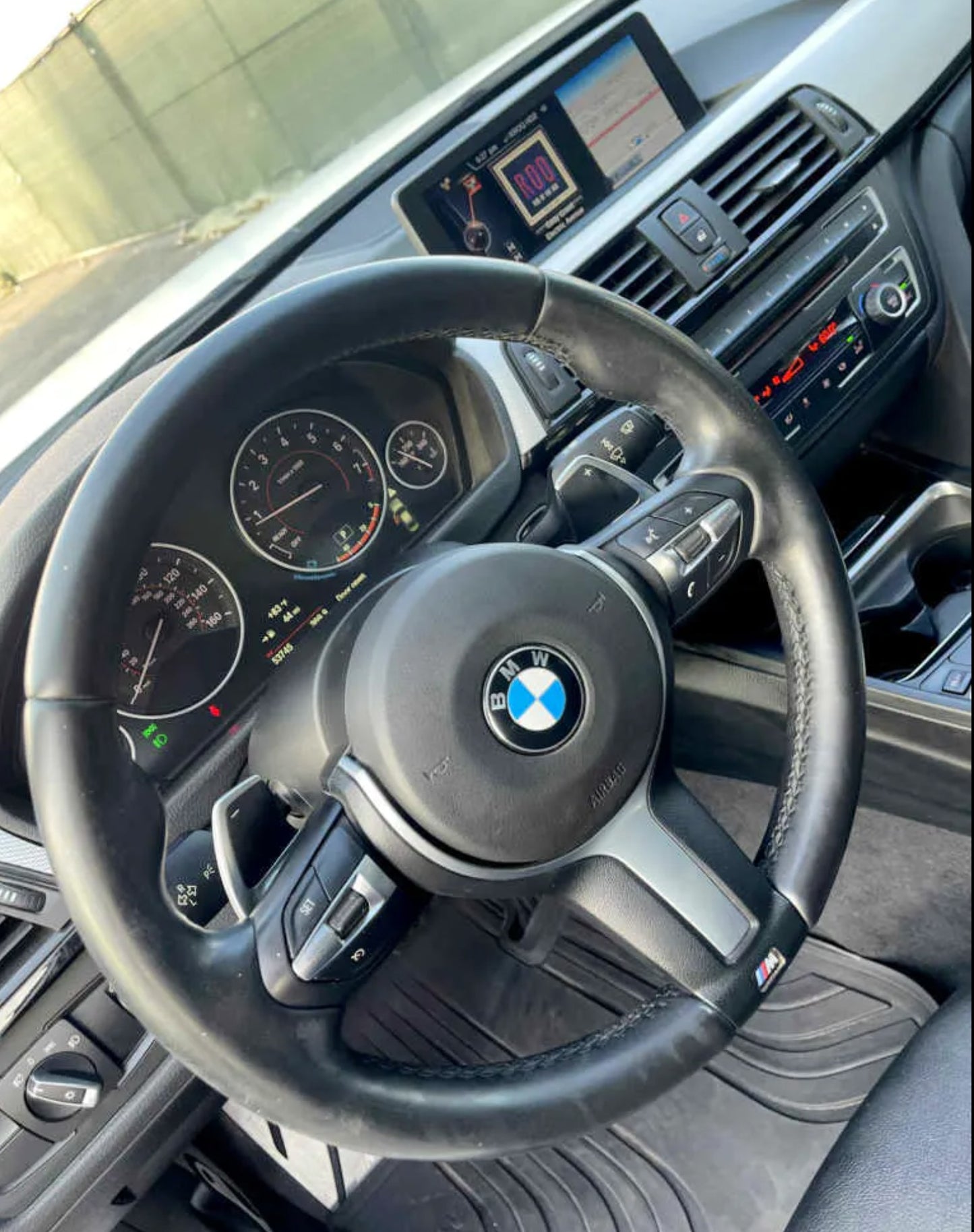 2015 BMW 328i M-Sport Sedan Staggered M3 19" wheels Heads-Up Display