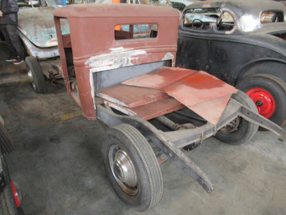 1933 Ford Pickup Hot Rod PROJECT – Chopped, Channeled, Flathead V8!