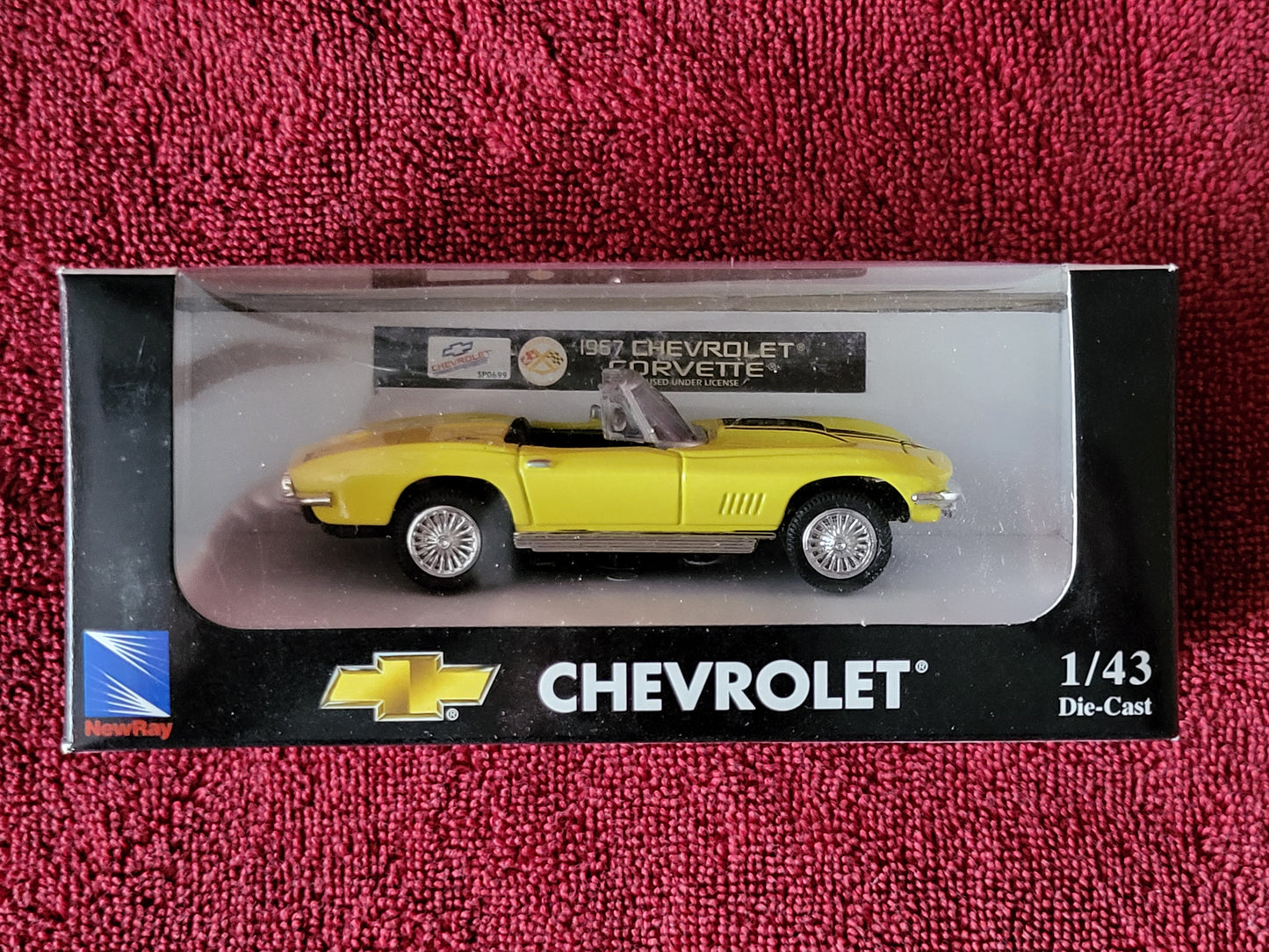 1967 Chevrolet Corvette Convertible New Ray City Cruiser Collection 1:43 NEW