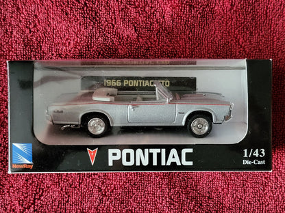 1966 Pontiac GTO Convertible Silver New Ray City Cruiser Collection 1:43 NEW