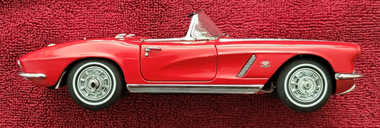 1962 Chevy Corvette Convertible Roman Red Danbury Mint 1:24 Scale NEW